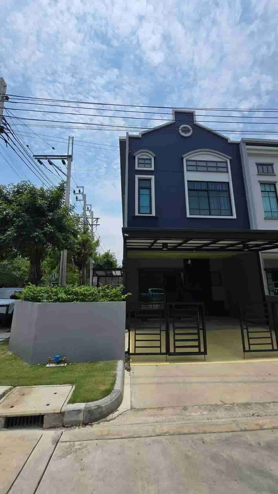 ขายถูกมาก!! ทาวน์โฮม 2 ชั้น หลังมุม ม.สิริเพลส ราชพฤกษ์ - นครอินทร์ บ้านสวย ต่อเติมครบ ใกล้เซ็นทรัลเวสต์วิลล์